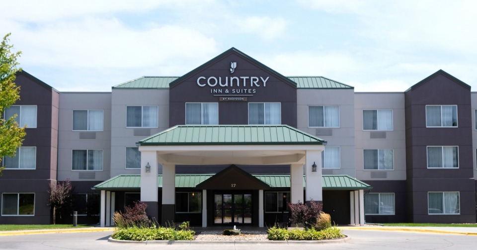 Featured image for Country Inn & Suites
