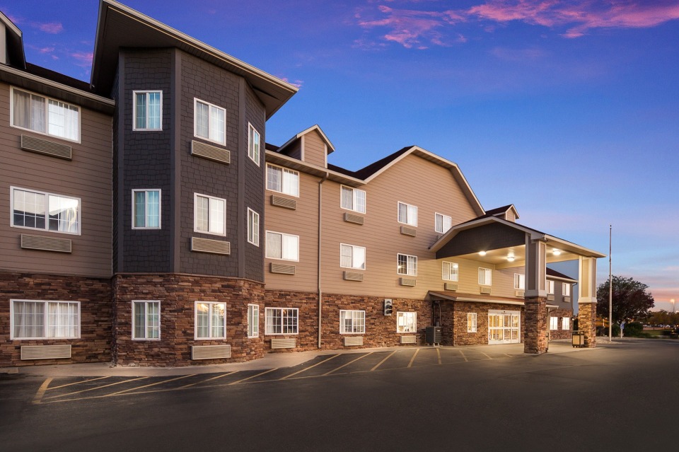 Featured image for Red Roof Inn & Suites
