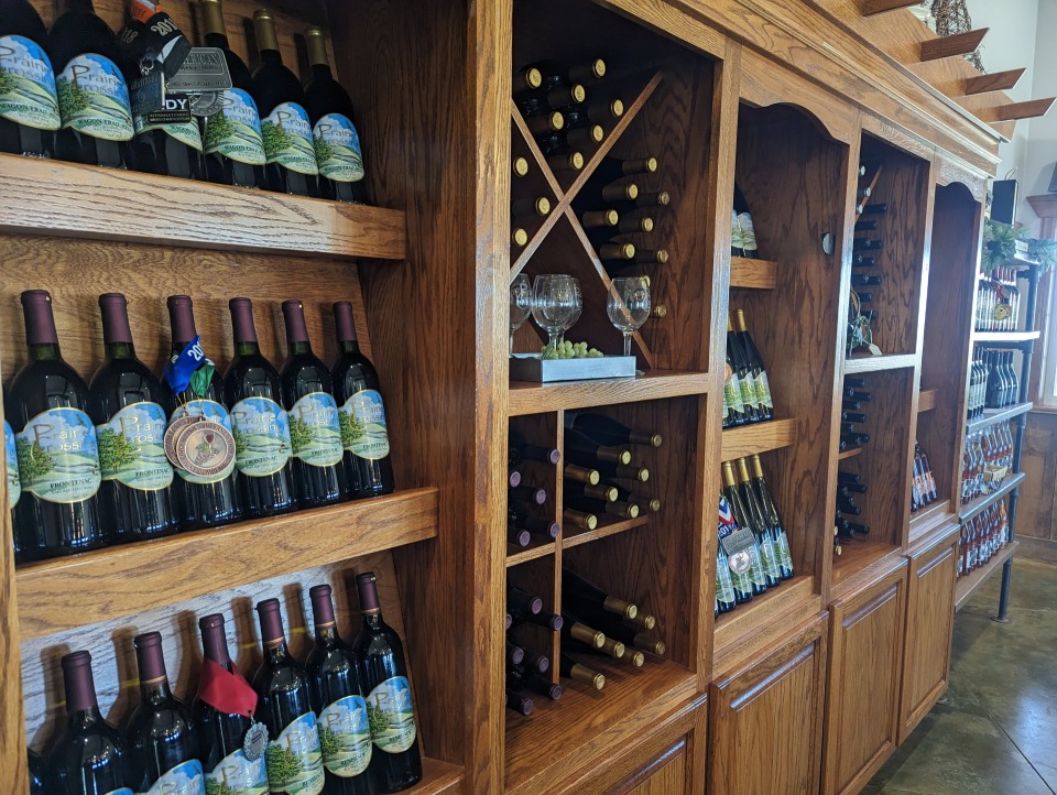 Featured image for Prairie Crossing Vineyard & Winery