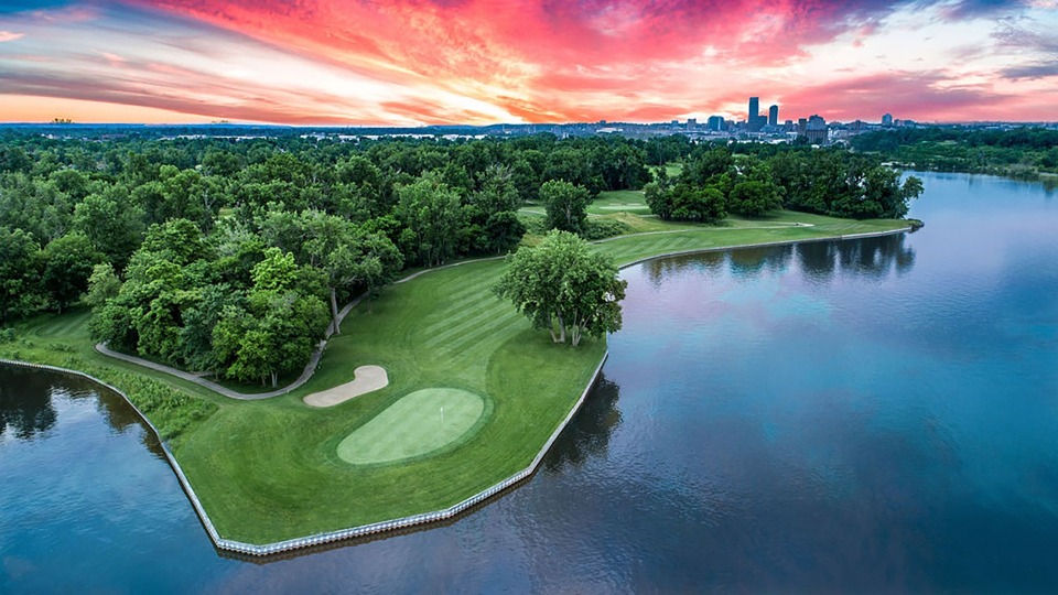 Featured image for Shoreline Golf Course